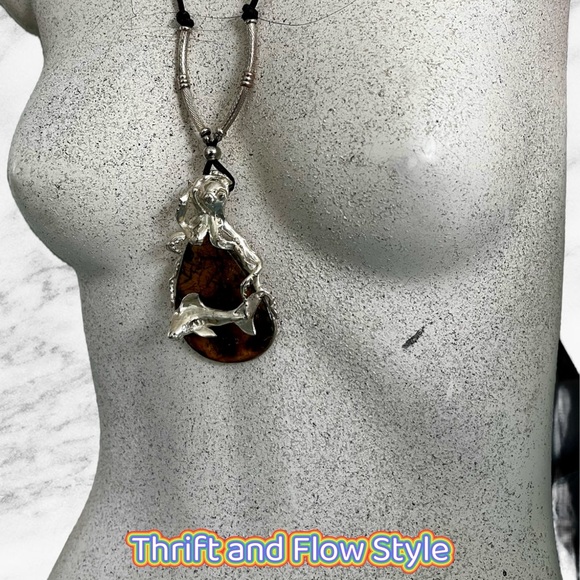 .925 SILVER OCTOPUS/SHARK NECKLACE WITH STONE. NWOT - Picture 3 of 6